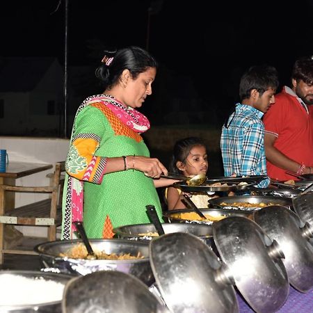 Kf Resort Pvt Ltd Sām Extérieur photo