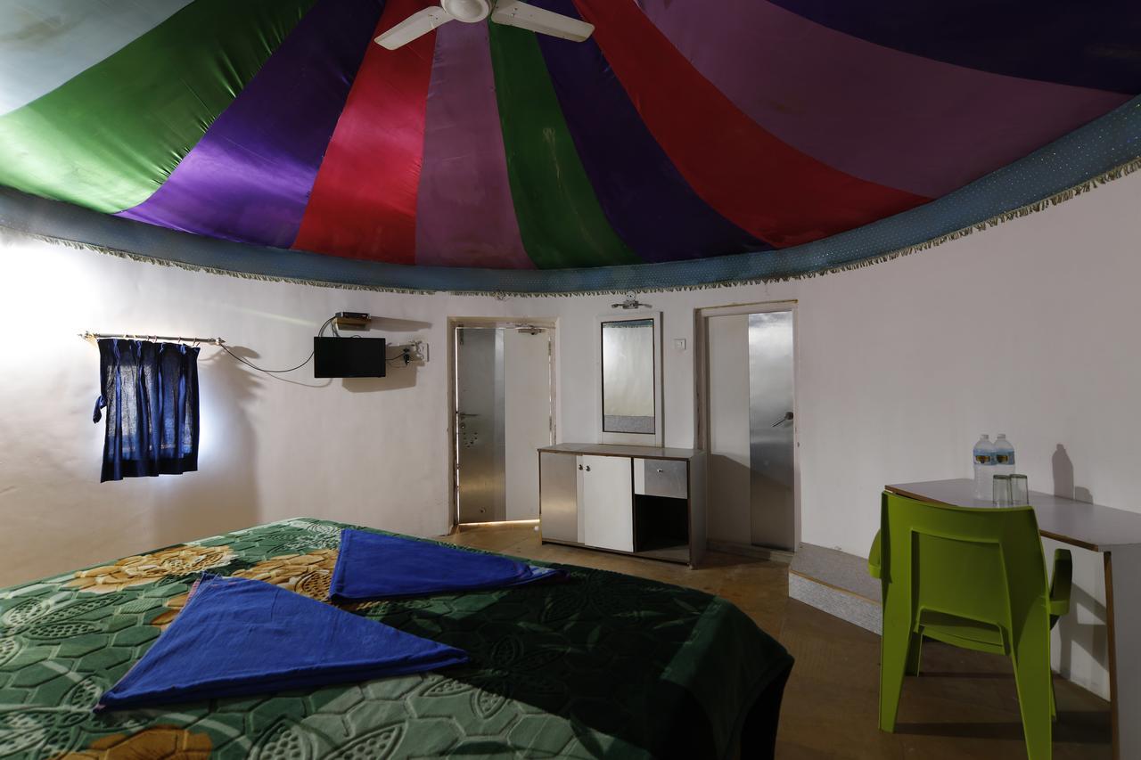 Kf Resort Pvt Ltd Sām Extérieur photo