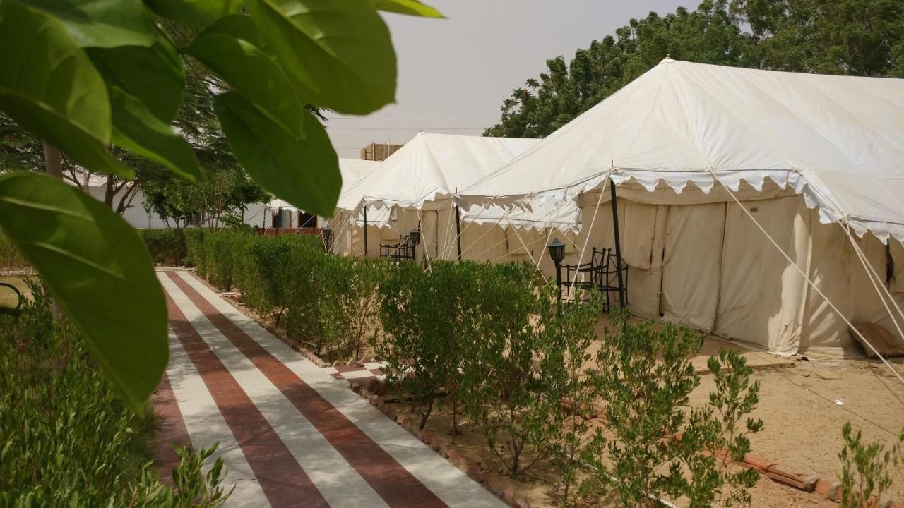 Kf Resort Pvt Ltd Sām Extérieur photo
